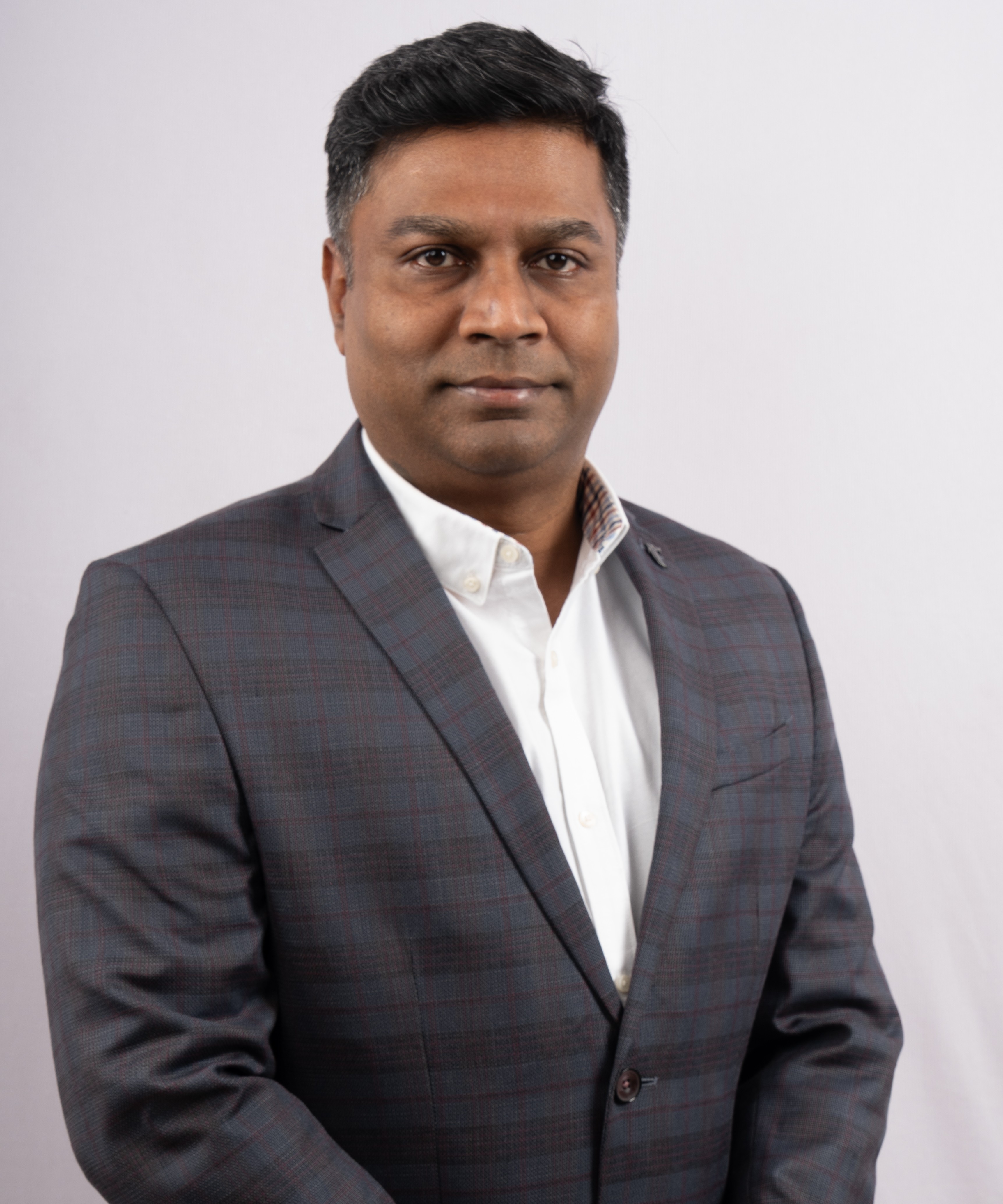 Dr. Naresh Shanmugam